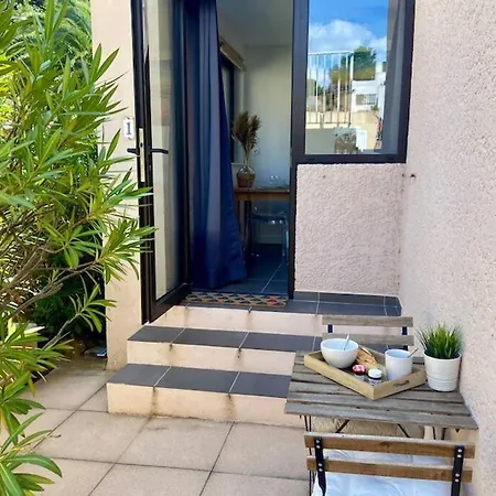 Apartman Avec Piscine Et Acces A *